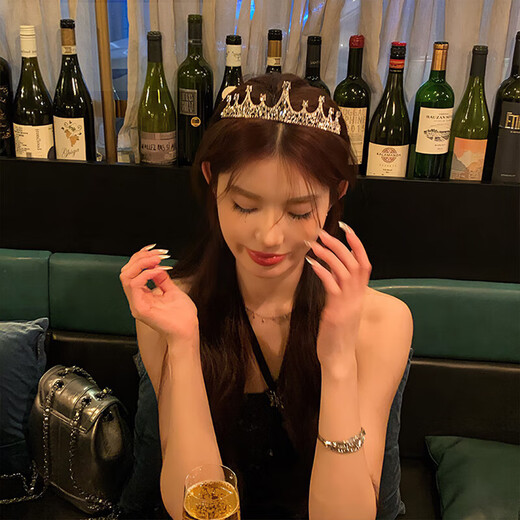 Miao Yijia Birthday Headwear Crown Headband Birthday Hat Decoration Girl Adult Birthday Scene Layout Internet Celebrity Photo Props Spire Princess Crown Silver