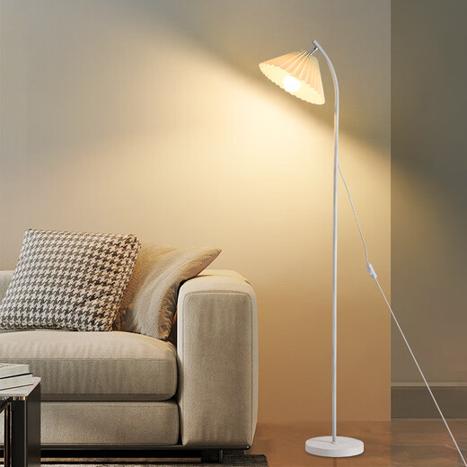 Yongzhi Plissee-Stehlampe, einfaches Wohnzimmer neben Sofa, südostasiatischer Stil, Arbeitszimmer, Schlafzimmer, Nachttischlampe, Umgebungslampe, Stehlampe, eine verbesserte Augenschutzquelle, RA 97 – Weiß –