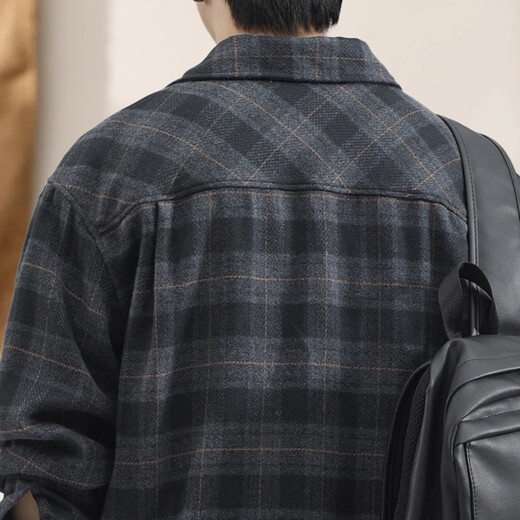 Brushed long-sleeved shirt plaid American heavyweight casual style large size youth tops autumn and winter velvet work jacket men gray Z956 3XL recommended 176-195Jin Jin equals 0.5 kg