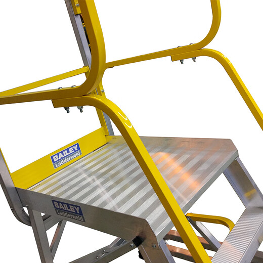 Échelle d'alliage en aluminium Hercule stable et en endurance Échelle de cargaison mobile monte d'assilèlement à harengs à l'échelle d'escalade à l'échelle d'escalade FS13596 Échelle de huit étapes 3,1 mètres 3,1 mètres