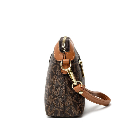 Perte Daiqi Sac féminin 2025 Été Nouveau sac pour femmes d'âge moyen Maman Maman Small Bag Sac Bag Sac à bandoulière décontracté texturé Crust à quatre feuilles jaune