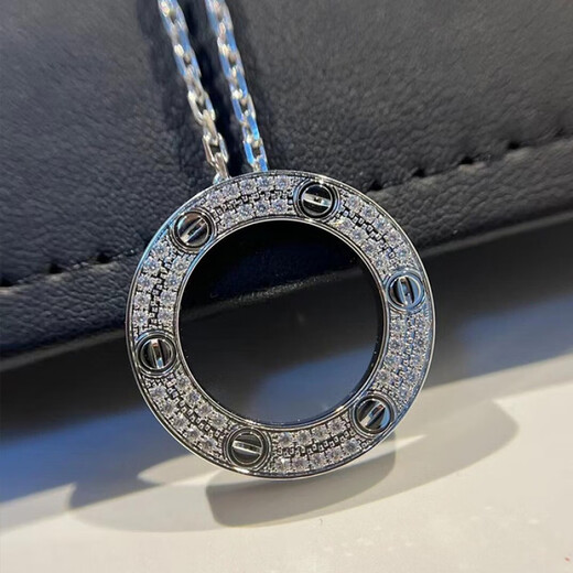 DR-FLVVS 18K gold-plated pancake necklace full of diamonds and rose gold round cake pendant 18K light luxury niche design white rose gold full of diamonds necklace