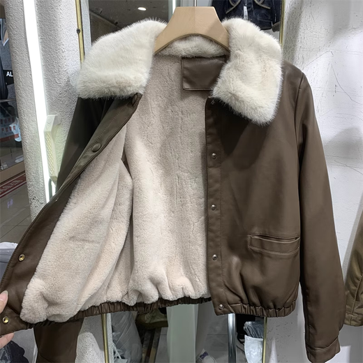 Pier Cardin kleiner großer Pelzkragen kurzer Top plus Velvet Lederjacke für Frauen europäische dicke Jacke 2025 Herbst- und Winterstil Schwarz + Pelzkragen abnehmbar plus Samt M Empfohlen 95-105Jin [Jin entspricht 0,5 kg]