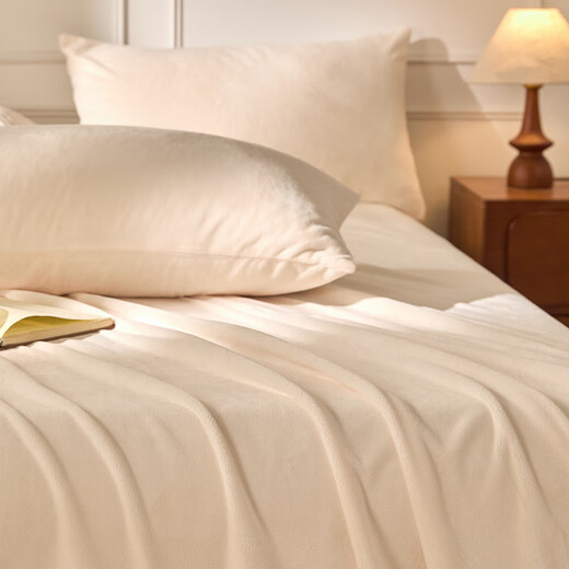 Xinneng Mercury Home Textiles produces winter thickened and velvet milk velvet sheet single piece, winter naked baby sleeping coral velvet sheet, milk white 245 245cm single sheet + pillowcase pair