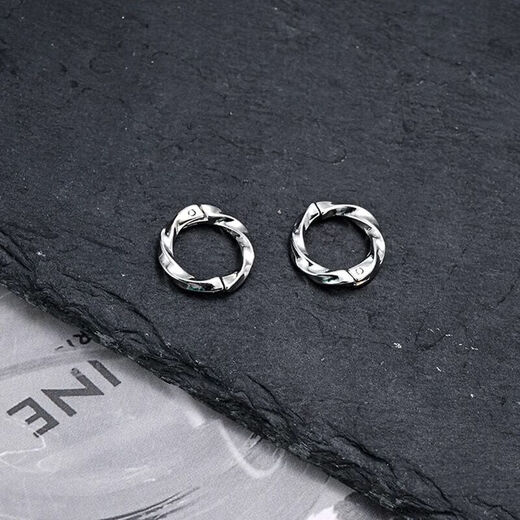 Bai Qixin has no pierced ears, high-end American style, no holes, no punching, men's ear clips, trendy men's single earrings for boys, handsome earrings for men, Moebius hoop ear clips, black and silver, 2 pairs