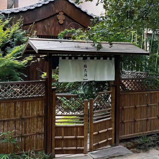 Chuangjing Yi Min B&B small courtyard wooden door courtyard bamboo gate building antiseptic wooden door head B&B small courtyard rural small courtyard wooden door small courtyard folk style courtyard-customized