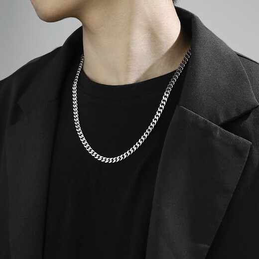 Ostantin Cuban necklace for men, high-end, handsome, trendy titanium steel clavicle chain, birthday and Valentine's Day gift for boyfriend and husband. Cuban necklace - about 6MM thick and 60CM long (approximately below the collarbone)