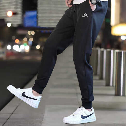 阿迪达斯 （adidas）运动裤男裤2025夏季新款小脚裤跑步训练健身男士裤子休闲长裤 黑色GK9226斜插口袋/收口 L 推荐155-175斤
