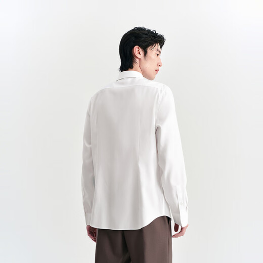 Chemise décontractée pour hommes Peacebird Spring Slim Sveny Shirt Sous -wear Shirt Top White (Slim) M