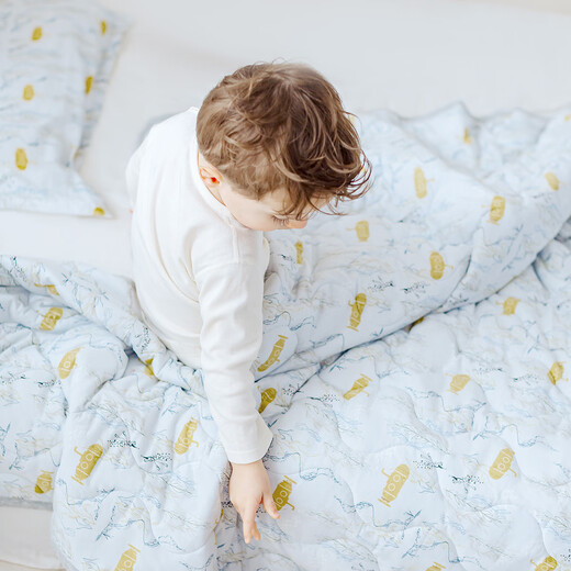 Nest designs baby quilt spring and autumn children's kindergarten quilt baby all-season warm quilted blanket summer cool quilt member exclusive four-season quilt-yellow submarine M size 145*180