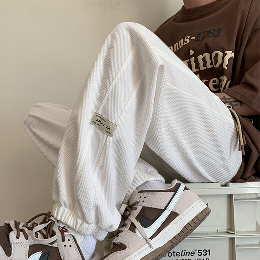 Jufeng [Venta en caliente en nuestra tienda] Pantalones de gofres para hombres en primavera y otoño Pantalones delgados de nueve puntos de nueve puntos Pantalones casuales rectos sueltos para hombres [actualización de nuevo producto-Estilo unido a los pies] K1049 Black XL [130-150Jin [Jin equivale a 0.5 kg] Wearable