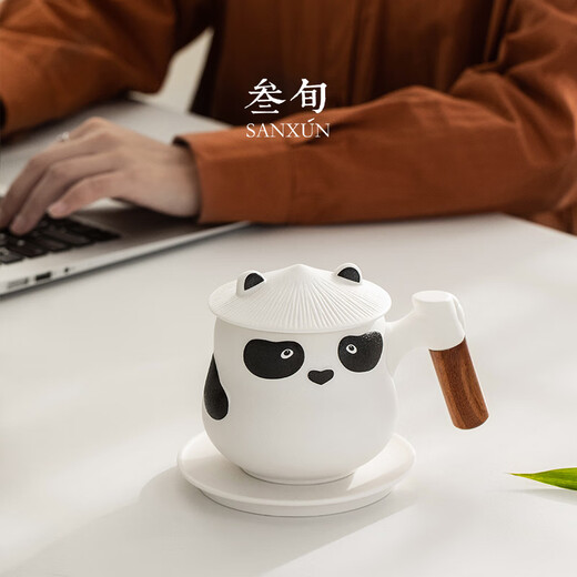 Thirty-year-old Panda tea mug with lid for men and women office filtered water cup creative ceramic tea water separation cup