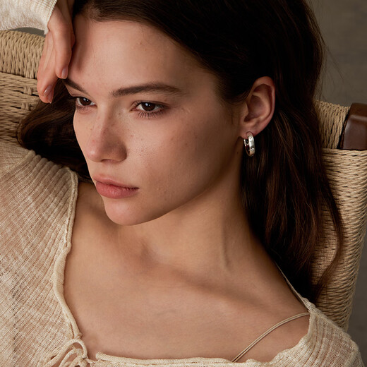 Arsis starry night silk star mark earrings for women, fashionable, simple and versatile earrings, earrings as a gift for your girlfriend, silky star mark earrings