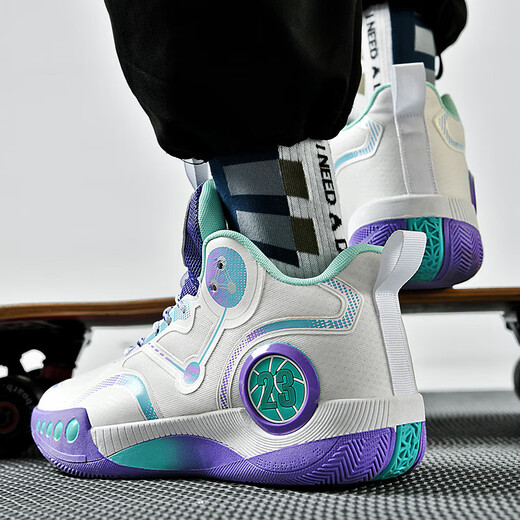 Zapatillas de baloncesto Phantom 3 Summer Mesh transpirable y anti -Slip Boy Sports Sports Adolescentes Prácticas Kobe Skekers 866 White and Purple - Moda de aire de malla Modelo 39 Presta atención para enviar calcetines de baloncesto pulseras