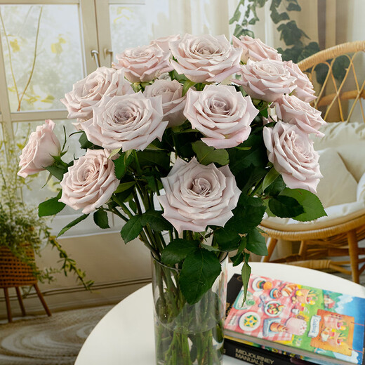 Jingdong Flowers Double 11 Yunnan Kunming base random color roses buy 20 and get 10 free with grass and flowers straight from the source