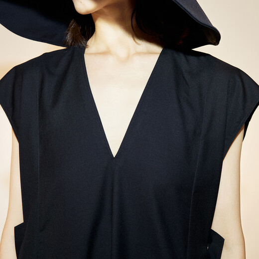 Moins de printemps Robe française avec tempérament en V en V en V Vaise arrière sans manche 2N3G12250 409 / noir et bleu foncé