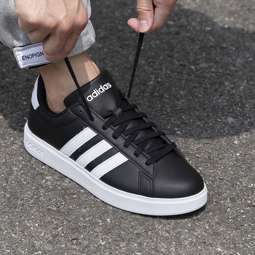 阿迪达斯（adidas）三条纹板鞋男女鞋2025夏季新款经典低帮运动鞋复古轻便学生休闲鞋 GW9196黑色 37 (230mm)