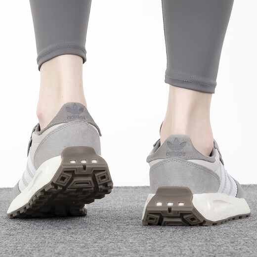 阿迪达斯 （adidas）三叶草男鞋女鞋 冬季新款运动鞋经典低帮复古休闲鞋舒适跑步鞋 GY9922/米/灰/白 42