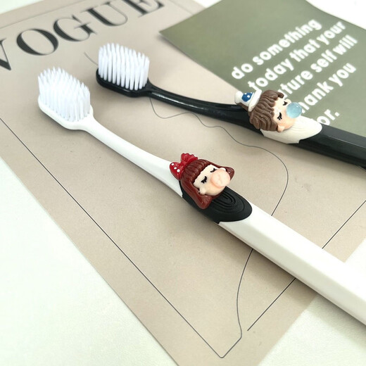 原创手作高颜值软毛牙刷可爱少女心学生情侣批发价名牌高档牙刷 甜蜜男女黑白组合 2支