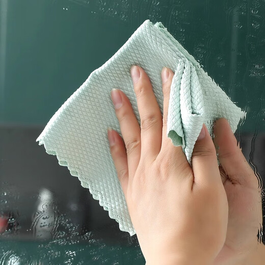 JIEYOUJIA fish scale rag glass wipes cleaning scouring pad absorbs water and is not easy to shed lint household kitchen table mirror towel 1 piece unpackaged please be careful when taking photos (colors are random)