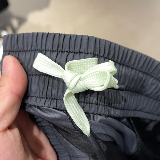 Adidas adidas мужские рабочие шорты модные и универсальные спортивные спортивные спортивные брюки.
