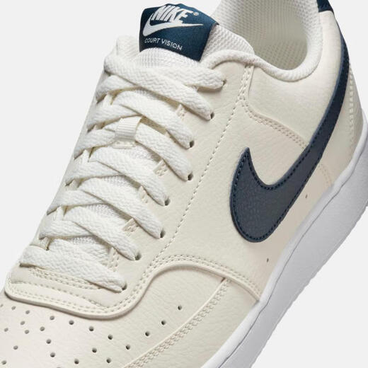 Nike (Nike) Herrenschuhe Sommer New Court Low-Top atmungsaktiven schockabsorbierenden Verschleiß-resistenten vielseitigen Sport- und Freizeitschuhen HQ4867-101 Segel Weiß/Tiefsee Blau 40