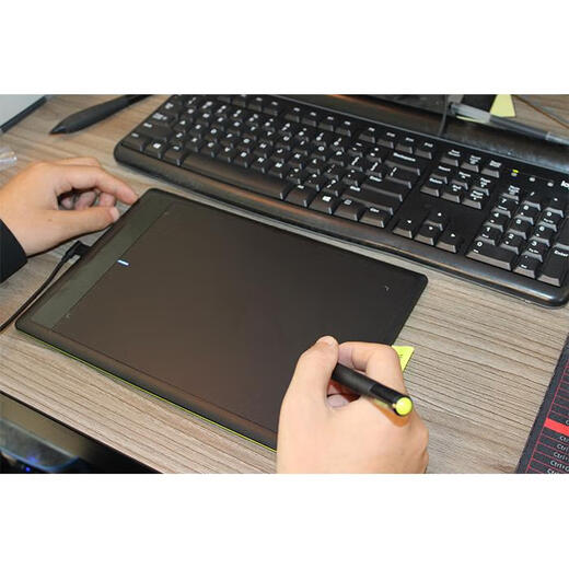WACOM Original Digital Board CTL-671/471 handbemalte Board Computer Drawing Board Bamboo Entry Learning Writing Board CTL-671 Single Board + Line (9 neue 27.7x18.9cm