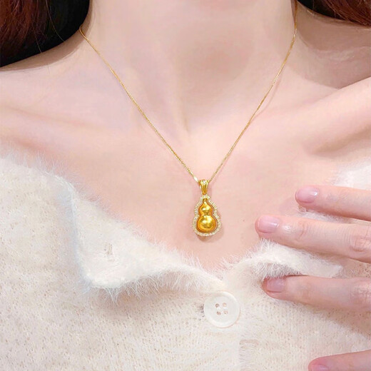 DL 1998 Fat Donglai same style 18k gold gourd necklace ancient method handmade gold l gold diamond pendant diamond female elegant gift self-dotted diamond rotating gourd pendant + Chopin chain