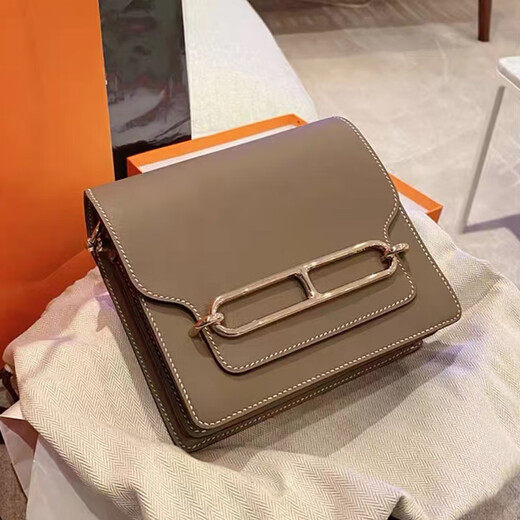 Bordifenasi leichte Luxus -Leder -Bag -Bag Damenbeutel Nase Tofu -Tasche Kangkang Bag Top Schicht Ziegenleder -Leder -Umhängetasche Schrägströme Handtasche Schwarze Goldschnalle kleine 18 cm Schwein Nase Tofu -Tasche