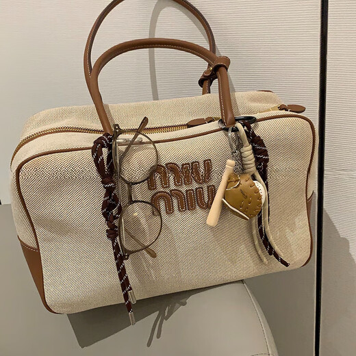 Yunpo Miu Serie Anhänger Ins Blogger gleicher Stil Personalisiertes Auto Schlüsselbeutel Hanging Orament Flouged Wanderseil Braid Paar Brown Dachshund Hund #5009