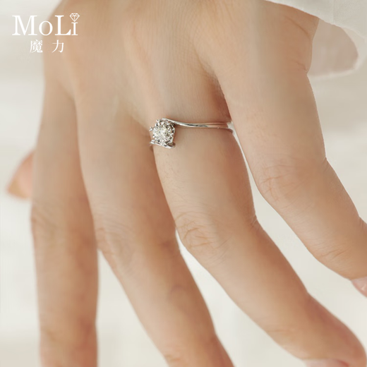 Magic Spot Sparkling Natural Diamond Proposal Ring for Women Twisting Arm Snowflake Love White 18K Gold Diamond Ring 10 Points Small Broken Diamond Natural Diamond Ring 10 Points + Exquisite Packaging Box. Please contact customer service for details.