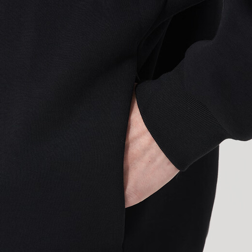 Adidas veste Vêtements masculins 2025 printemps et automne Nouveaux coups de sport en tricot collier de haut de gamme masculine à manches longues JD4885 JD4885 Black 3xl recommandé 215-230jin [Jin est égal à 0,5 kg]