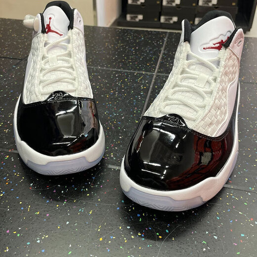 耐克（Nike）休闲鞋男鞋 秋季新款运动鞋MAX AURA2缓震实战训练中帮篮球鞋 CK6636-102 40.5