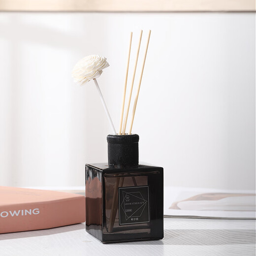 SESIKOO Fire-free Aromatherapy Essential Oil Rattan Fragrance Deodorant Long-lasting Remaining Indoor Aromatherapy Bathroom High-end SK6636 Square Bottle Hilton Aromatherapy
