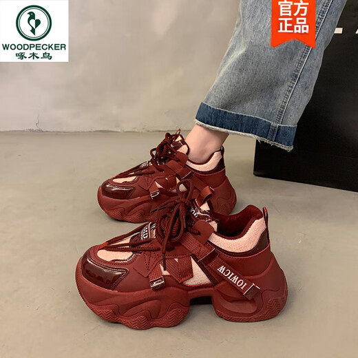 Woodpecker red thick-soled dad shoes for women 2025 new autumn year of festive versatile height-enhancing casual sneakers white 9906M plus velvet 36