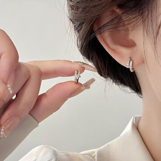 Bai Qixin women's four-piece set of earrings, earrings, diamond nail earrings, unique earrings, ear bone nails, high-end silver earrings, four-piece set of nail earrings