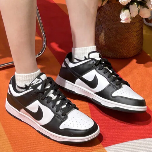 Nike (NIKE) men's shoes, women's shoes, summer and autumn new Dunk Low couple's sneakers, fashionable and versatile low-top casual shoes for women, CW1590-100 black and white panda 40 (GS)