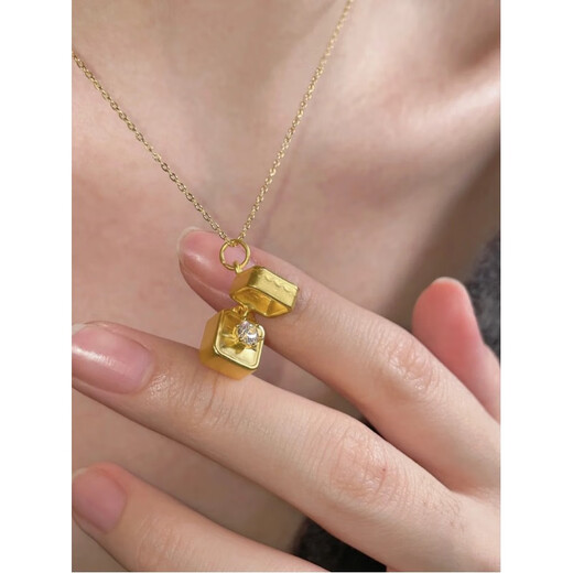 QUAMER Old Phoenix Gold Store True Love Confession Gift Box Diamond Pendant Simulation Gold Necklace Light Luxury Niche Clavicle Birthday One Diamond Gift Box Pendant Necklace