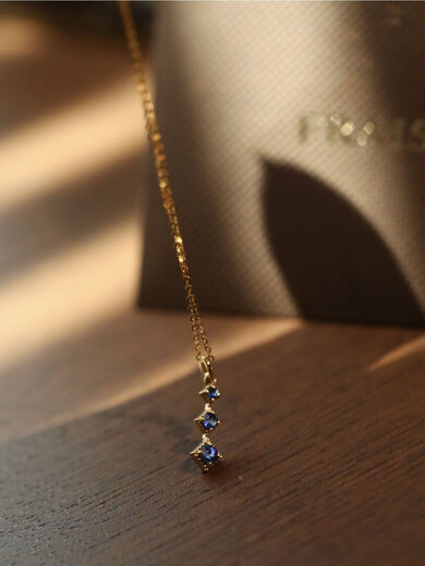 Shiniao limited special price sky 18K gold Sri Lankan natural sapphire pendant necklace for women Japanese design pendant (very mini), ready stock