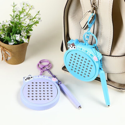 Qiyoubaa Katze Magnetische Stahlball -Malboard Tastatur Tastatur Lust auf den Karton, Cartoon -Spielzeug beste Freunde Paar Taschen und Anhängergeschenke Lila 1 Pack - Katzenmagnetstahl Ball Malerei [einschließlich super süßes Spaß #Variable Magnetic Snap Malting Board