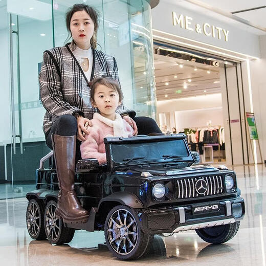 Mercedes-Benz children's electric car big G four-wheel car baby toy car can sit on the remote control off-road vehicle for adults, boys and girls. The white model cannot be ridden without electricity.