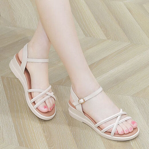Yierkang Prince Sandales plates en cuir authentiques pour les femmes en 2025 Été Nouvelles chaussures à un bouton non glissantes polyvalentes et à la mode sans glissement pour les femmes qui ne sont pas fatiguées depuis longtemps. 688 Black 35 Taille standard