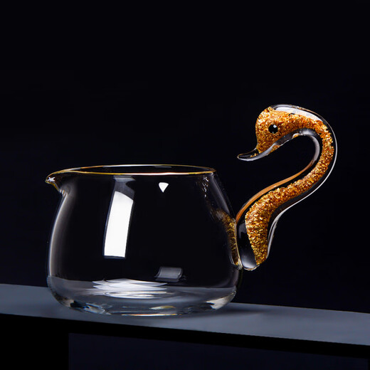 Fat Donglai's same style fair cup crystal gold foil crystal fair cup glass heat-resistant thickened male cup with tea drain set classic male cup