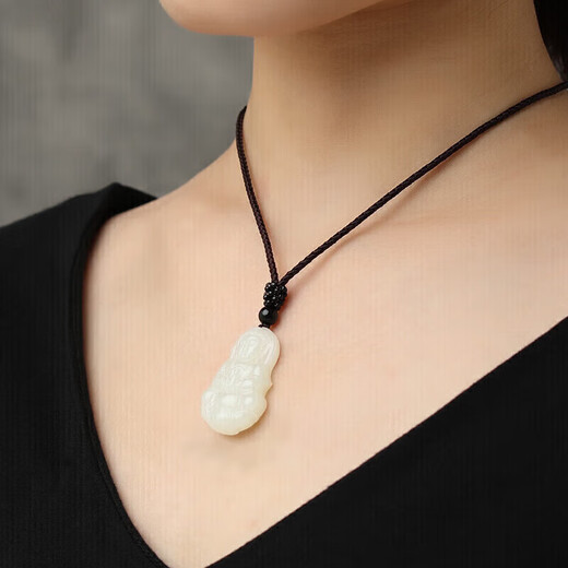 Manli Cui Hotan White Jade Guanyin Pendant Peace Bodhisattva Jade Pendant Necklace Gift Certificate for Boyfriend