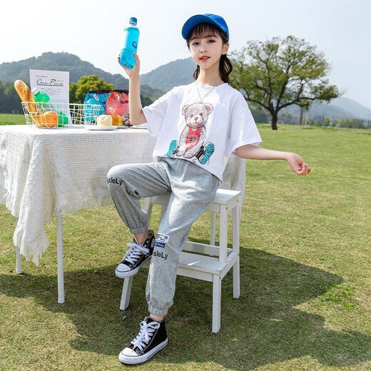 迪士尼（Disney）女童夏装套装时尚洋气儿童女大童夏季12到15岁时髦女孩两件套夏款 绿色 上衣+灰色裤子677 160