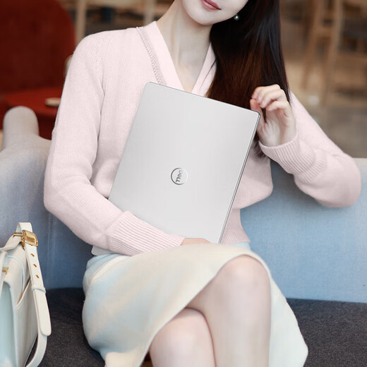 
Dell (DELL) Lingyue 15pro i7 laptop thin and light laptop 13th generation Core Lingyue 15 3530 high-performance ultra-thin notebook college business office notebook gaming laptop laptop quiet silver 15pro thin and light laptop [15.6 inches] Recommended: i7 32G