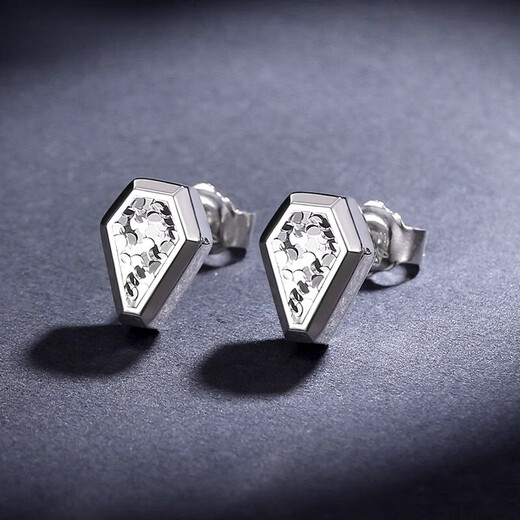 Guanpu Pavilion Fat Donglai same style men's platinum earrings pt950 men's platinum natal year snake year zodiac men's trendy fashion single weight 1.5-1.7 grams