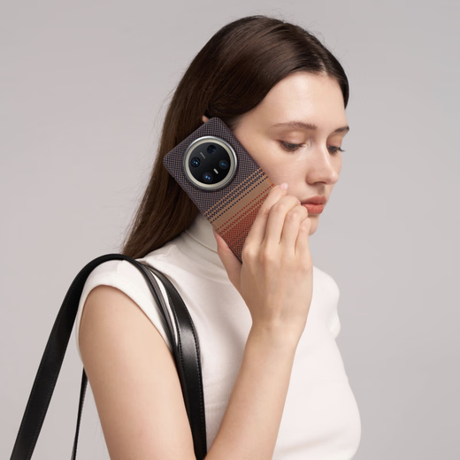 Pitaka geeignet für Huawei Mate70pro Mobiltelefon Fall Universal Pro + Kevlar Schneller Ladung Magnetischer Saughaut High-End-Sense Anti-Fall Ultra-dünner Kohlefasermuster Männer und Frauen Schutzschutz Sonnenuntergang