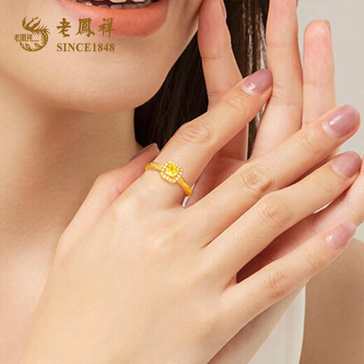 Lao Fengxiang gold ring for women, pure gold Internet celebrity small sugar cube popping live ring as a Mid-Autumn Festival gift for girlfriend’s mother, pure gold small sugar cube inlaid live ring about 2.85 grams