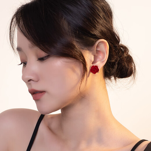 Qlady red rose earrings feminine earrings unique earrings 2025 new high-end bridal accessories birthday gift
